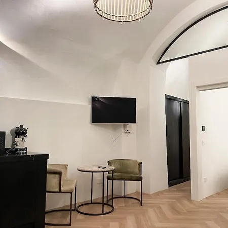 Luxury In Medieval Alta Close To The Apartment